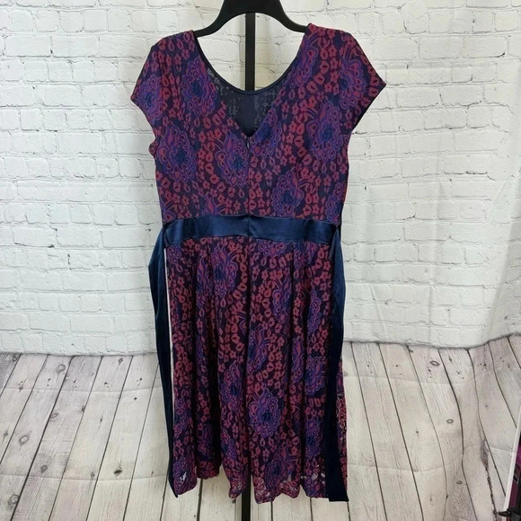 Miusol Red and Blue Lace DressSize XL - Picture 4 of 8